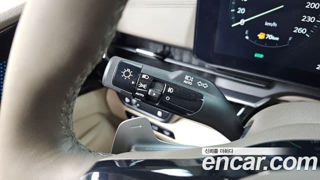 Kia Carnival 2024 — ფოტო 4/33