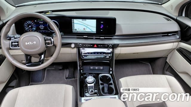Kia Carnival 2023 — ფოტო 3/33