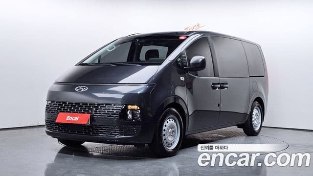 Hyundai Staria 2022 — Фото 1/20