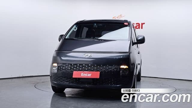 Hyundai Staria 2022 — Фото 3/20