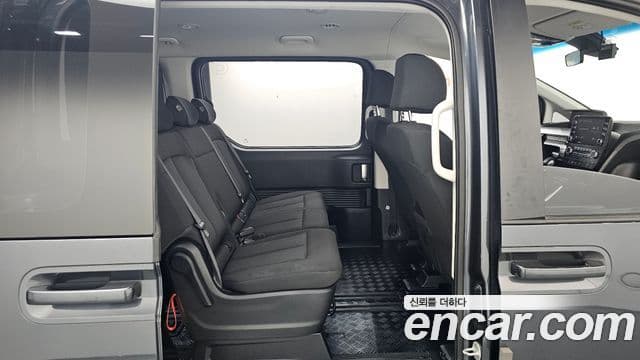 Hyundai Staria 2022 — Фото 11/20