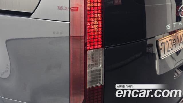 Hyundai Staria 2022 — Photo 8/34