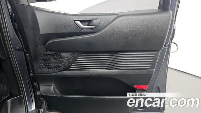 Hyundai Staria 2022 — Photo 5/34