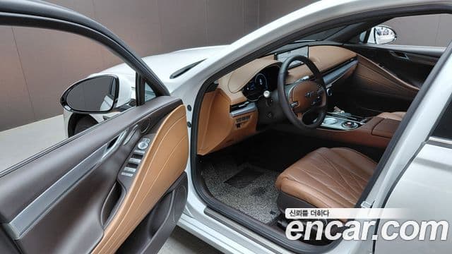Genesis Electrified G80 2022 — Şəkil 10/20