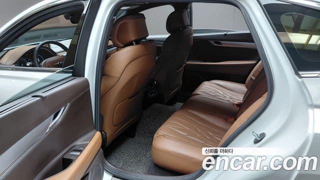 Genesis Electrified G80 2022 — Şəkil 12/20