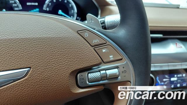 Genesis Electrified G80 2022 — фото 17 из 20