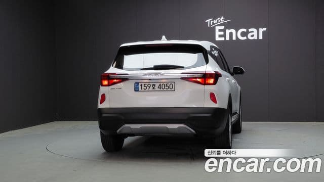 Kia Seltos 2022 — Şəkil 4/20