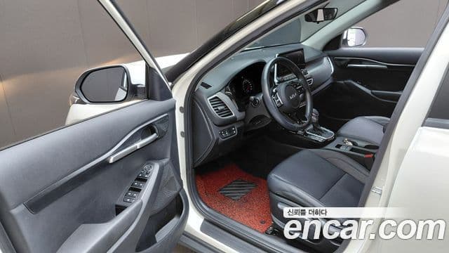 Kia Seltos 2022 — Şəkil 10/20