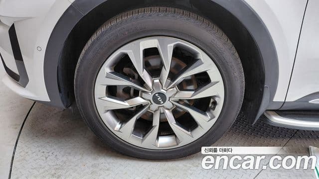 Kia Sorento 2023 — фото 5 из 20