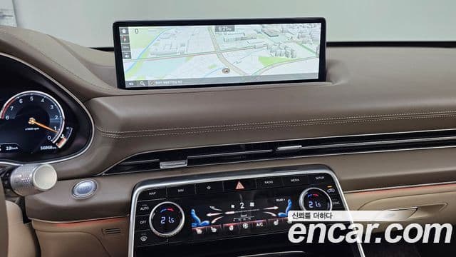 Genesis GV80 2020 — ფოტო 14/20