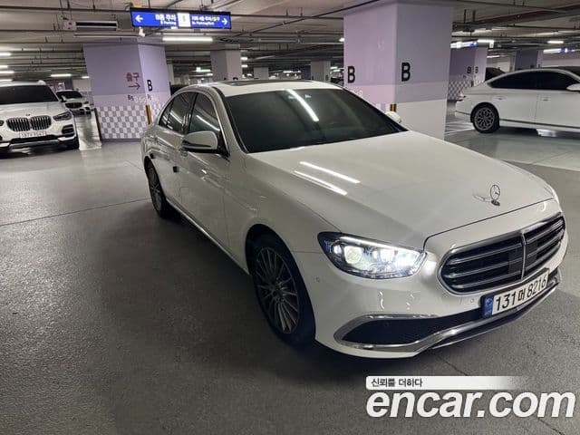 Mercedes-Benz E-Class 2021 — ფოტო 10/12