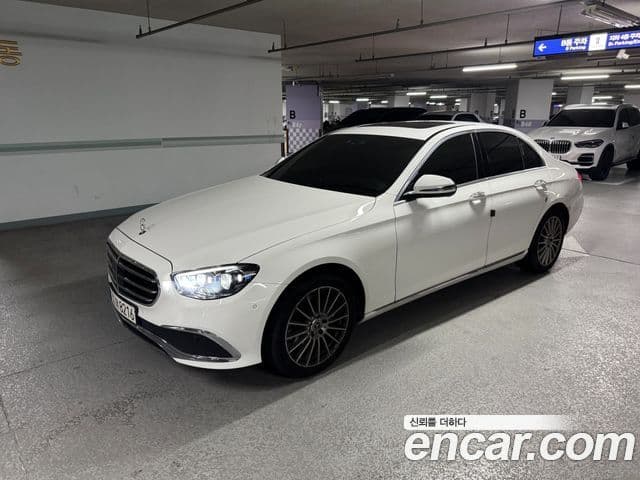 Mercedes-Benz E-Class 2021 — ფოტო 9/12