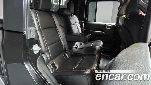 Jeep Gladiator 2021 — ფოტო 12/20