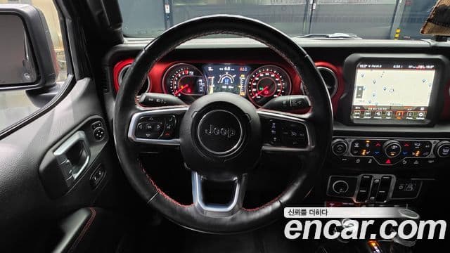 Jeep Gladiator 2021 — ფოტო 13/20