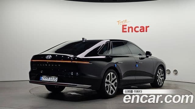 Hyundai Grandeur 2023 — Şəkil 2/20