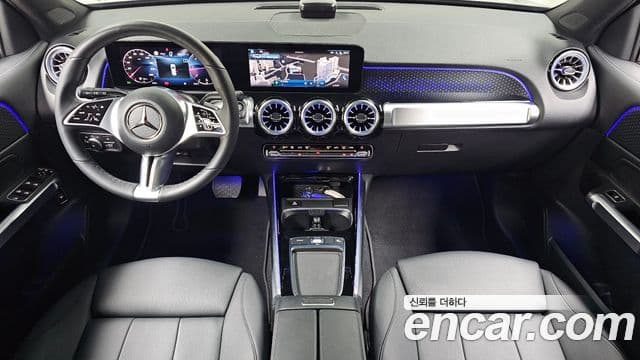 Mercedes-Benz GLB-Class 2024 — фото 7 из 20