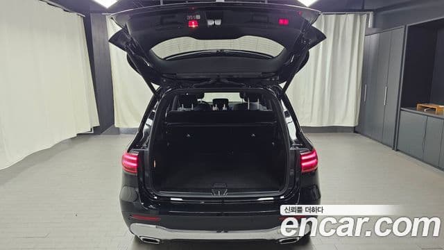 Mercedes-Benz GLB-Class 2024 — фото 16 из 20