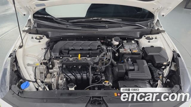 Hyundai Avante 2021 — ფოტო 5/20
