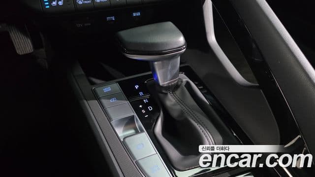 Hyundai Avante 2021 — ფოტო 8/20