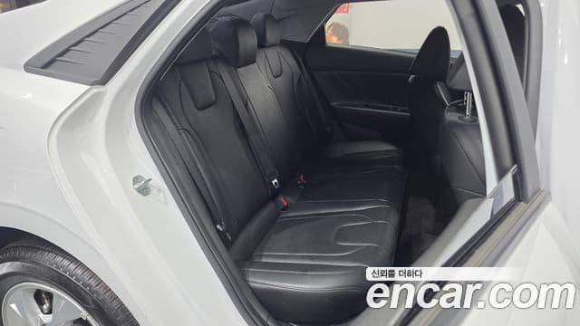 Hyundai Avante 2021 — ფოტო 12/20