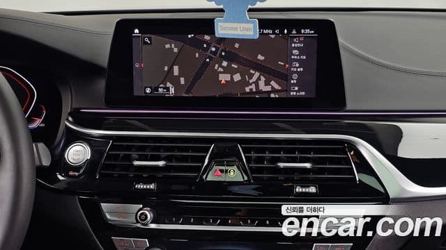 BMW 5 Series 2020 — Фото 14/20