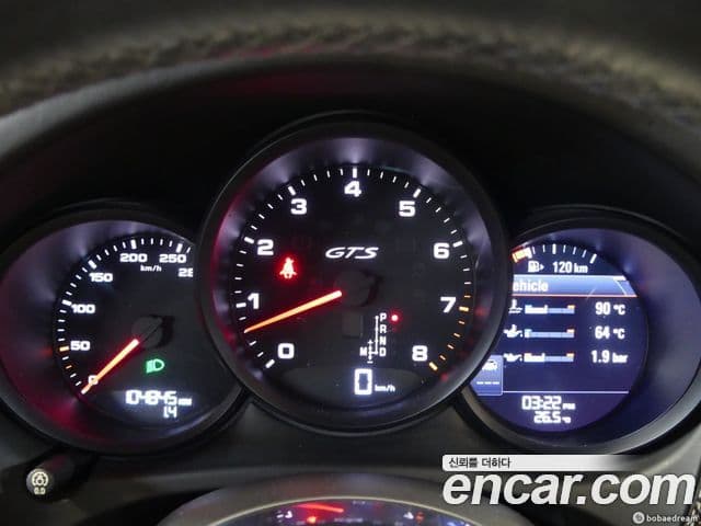 Porsche Macan 2018 — ფოტო 6/20