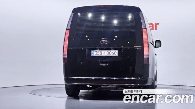 Hyundai Staria 2021 — фото 4 из 20