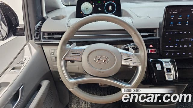 Hyundai Staria 2021 — фото 13 из 20