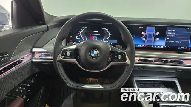 BMW 7 Series 2023 — Фото 14/20