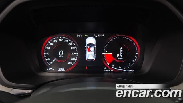 Volvo XC60 2018 — фото 8 из 20