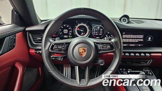 Porsche 911 2022 — Şəkil 13/20
