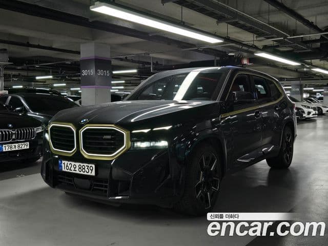BMW XM 2023 — Фото 10/16