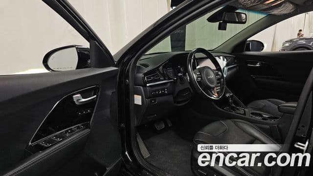 Kia Niro 2021 — Şəkil 10/20