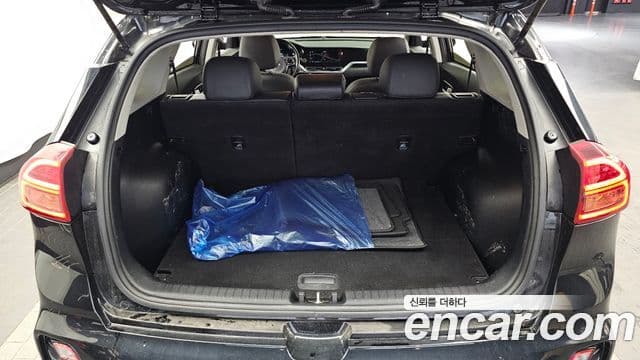 Kia Niro 2021 — Şəkil 20/20