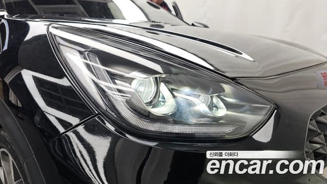 Kia Niro 2021 — ფოტო 25/34