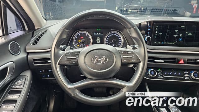 Hyundai Sonata 2023 — ფოტო 13/20
