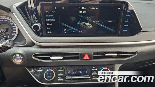 Hyundai Sonata 2023 — ფოტო 14/20