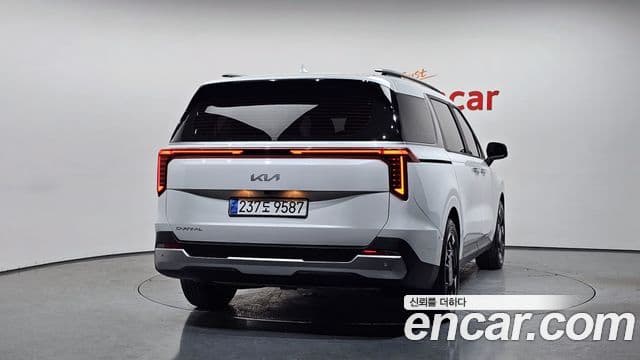 Kia Carnival 2024 — Şəkil 4/20