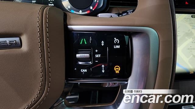 Land Rover Range Rover 2025 — Фото 18/20