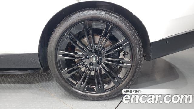 Land Rover Range Rover 2025 — Şəkil 33/41