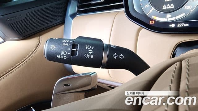 Land Rover Range Rover 2025 — Şəkil 23/41