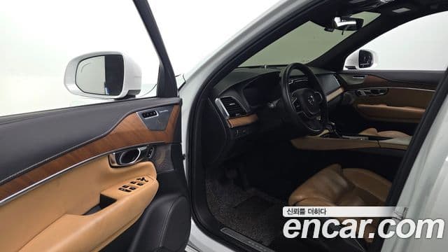 Volvo XC90 2019 — Şəkil 10/20