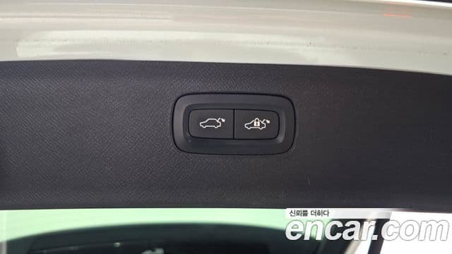 Volvo XC90 2019 — Şəkil 20/20