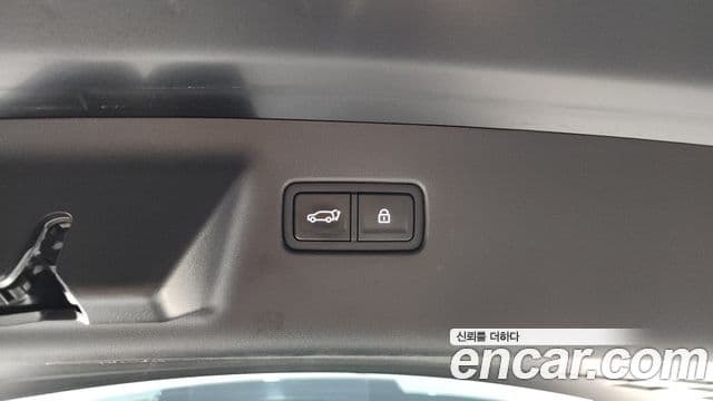 Hyundai Santa Fe 2023 — Şəkil 19/20