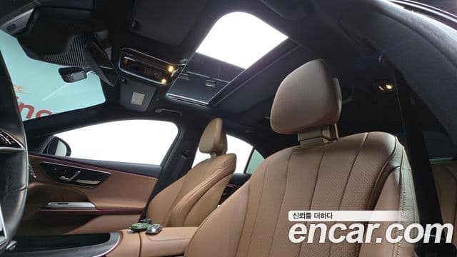 Mercedes-Benz E-Class 2024 — Şəkil 19/20