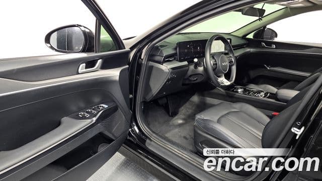 Kia K5 2024 — фото 10 из 20