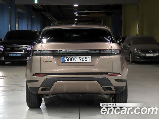 Land Rover Range Rover Evoque 2025 — ფოტო 3/20