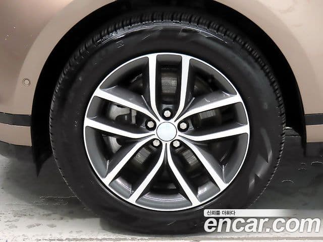 Land Rover Range Rover Evoque 2025 — ფოტო 4/20