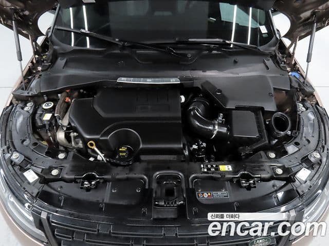 Land Rover Range Rover Evoque 2025 — ფოტო 5/20