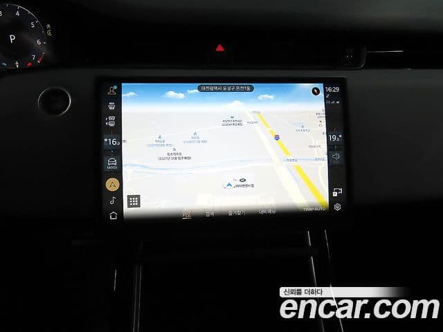Land Rover Range Rover Evoque 2025 — ფოტო 12/20